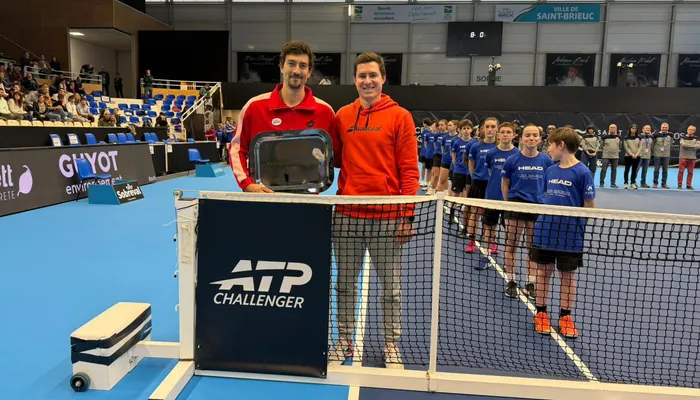 Challenger Titel 2026 in Saint Brieuc für Sebastian Ofner mit Coach Philip